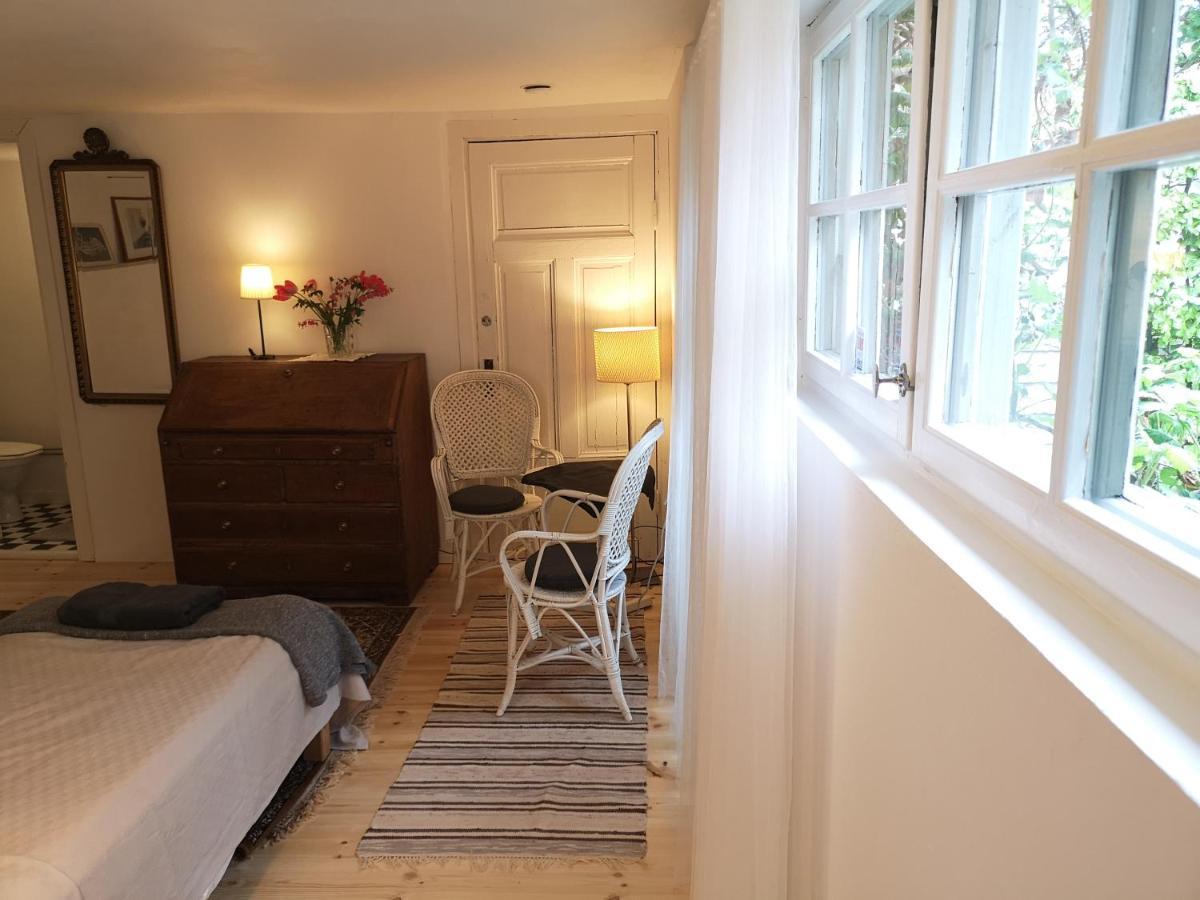 Stockholm B&B Cottage Nacka Bagian luar foto