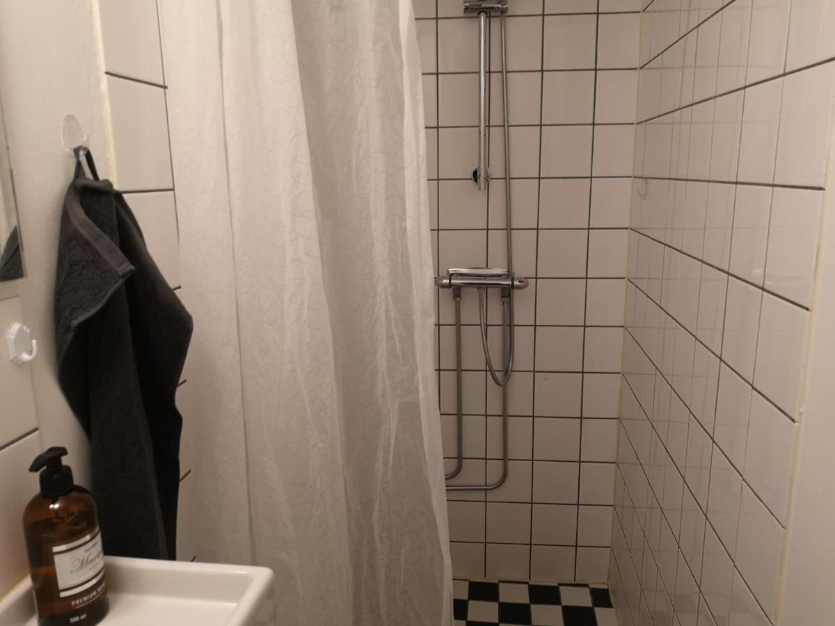 Stockholm B&B Cottage Nacka Bagian luar foto