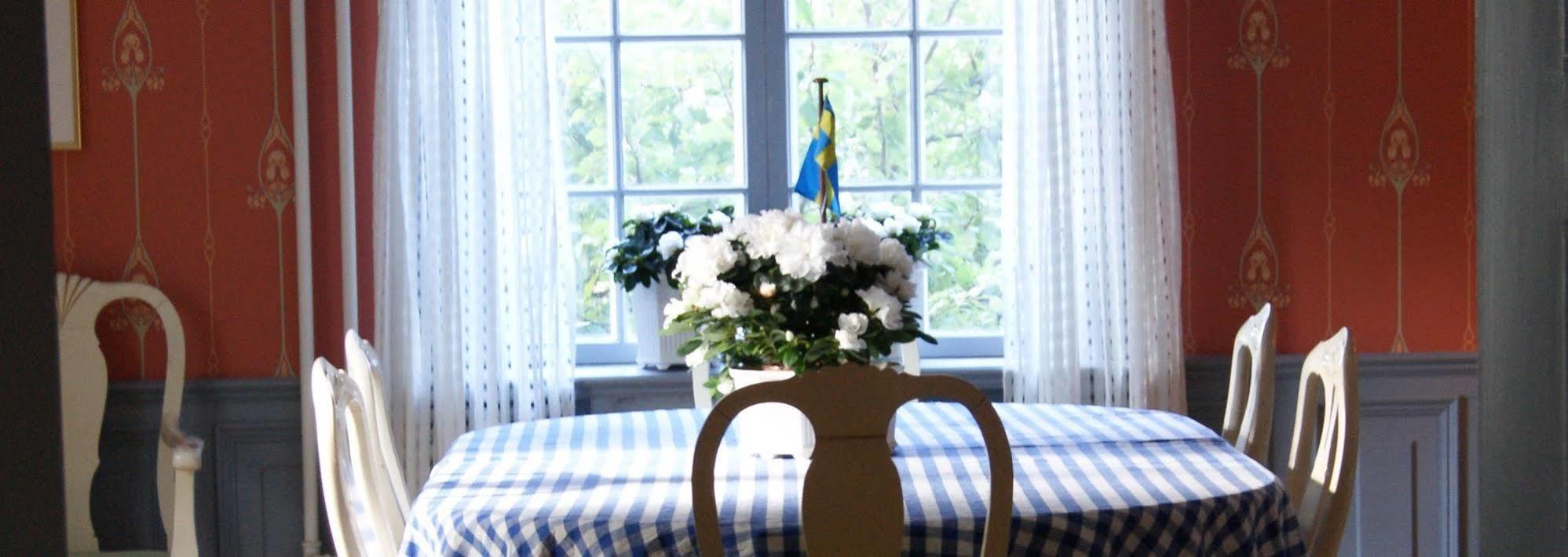 Stockholm B&B Cottage Nacka Bagian luar foto