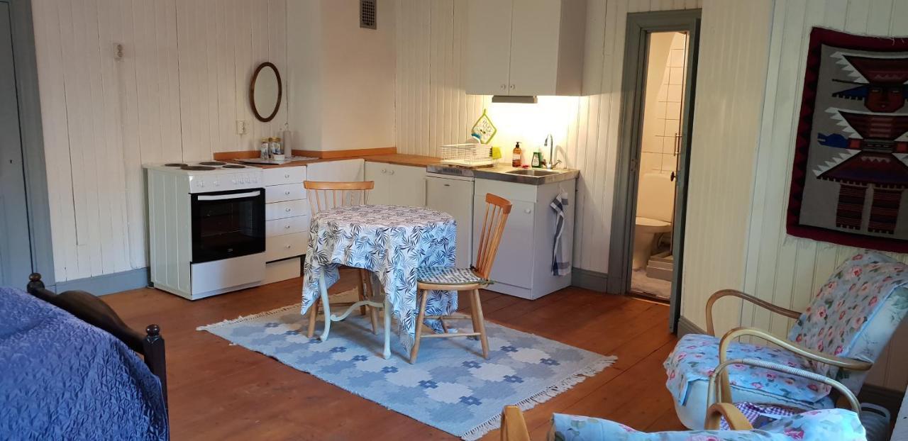 Stockholm B&B Cottage Nacka Bagian luar foto
