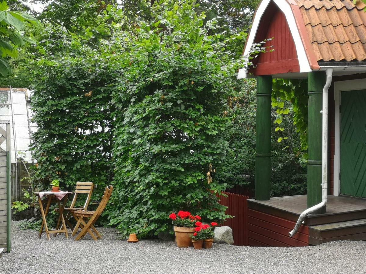 Stockholm B&B Cottage Nacka Bagian luar foto